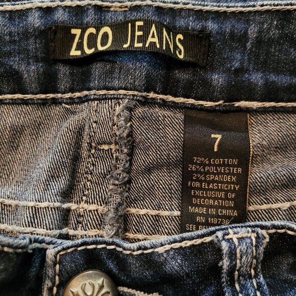 ZCO Jeans Size 7 Bootcut Low Rise Embellished Cross Button Flap Pockets - Picture 6 of 12